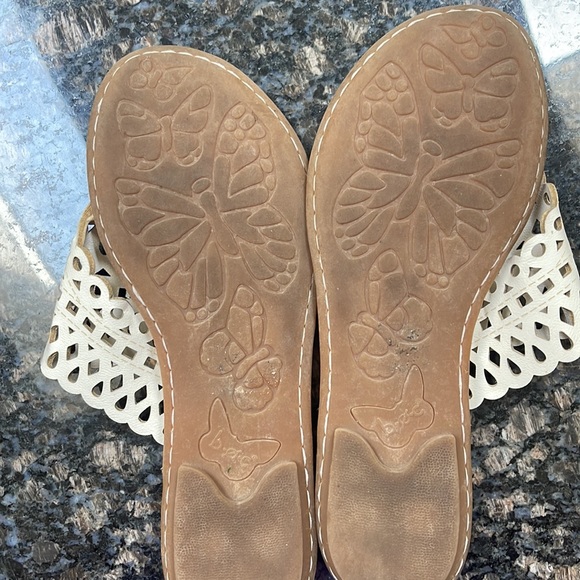 b.o.c. Born Concept Womens Sz 8 White Sandals Pre Owned Good Condition See Pics - Picture 2 of 3